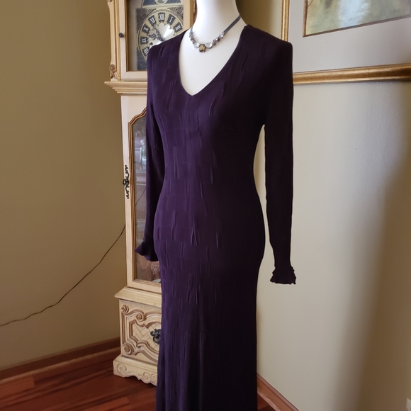 CAROLINE CHARLES LONDON | PLUM MAXI DRESS - Picture 3 of 8